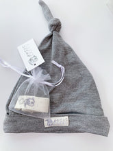Load image into Gallery viewer, Top knot beanies (grey, olive and caramel)
