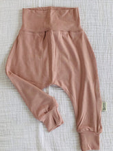Load image into Gallery viewer, Harem pants - dusty pink
